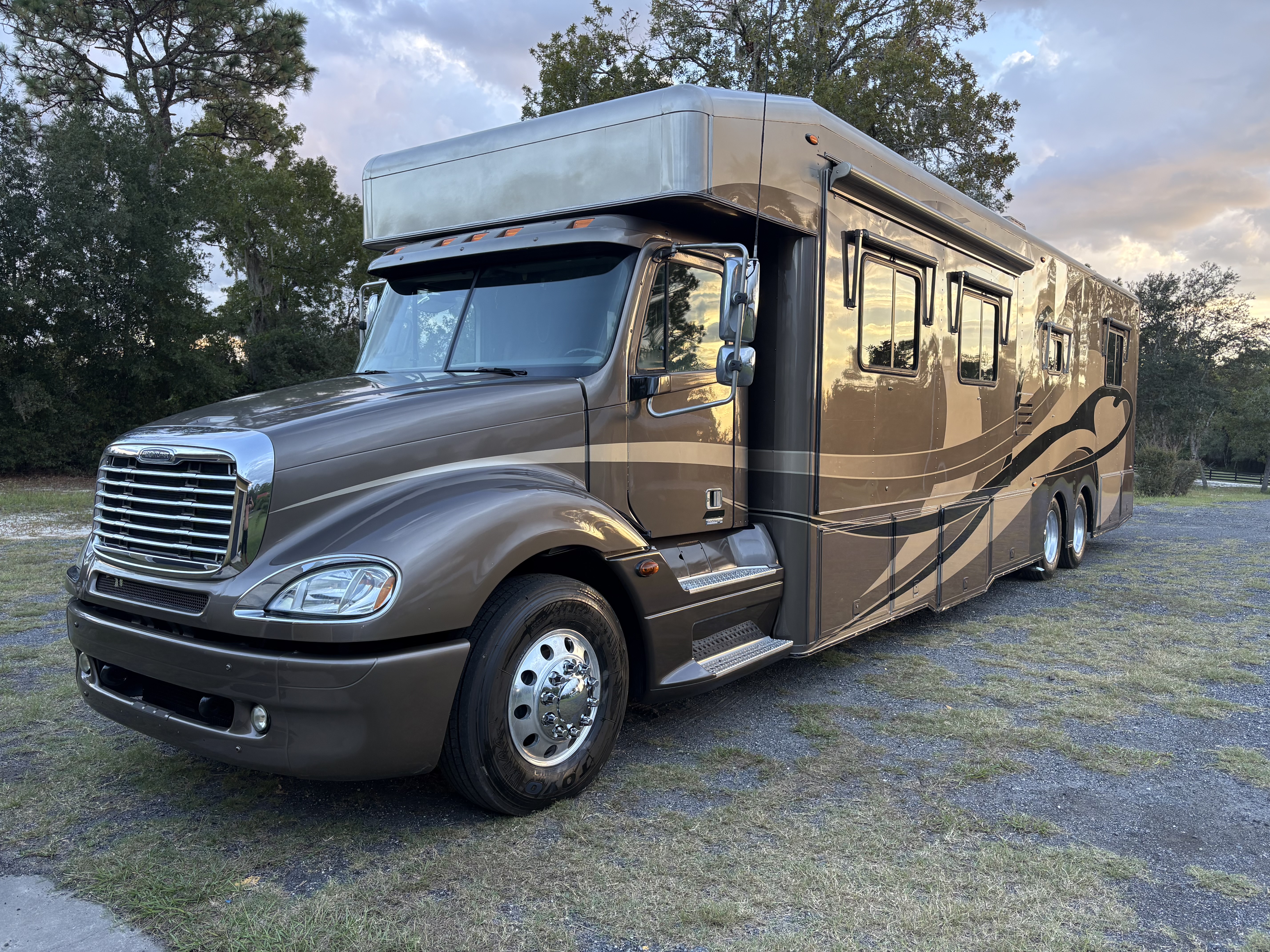 Used 2007 NRC 45' Motorcoach